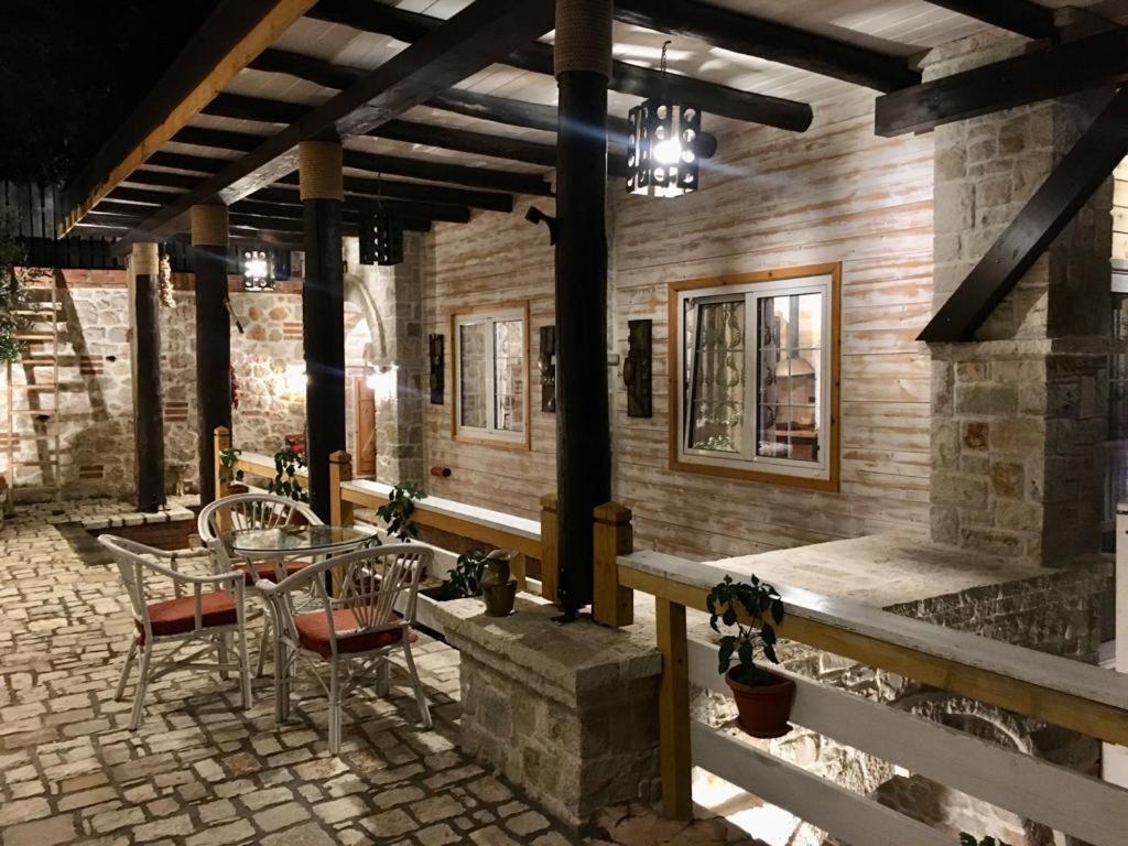 Rahoni Park & Suites Dhërmi 外观 照片